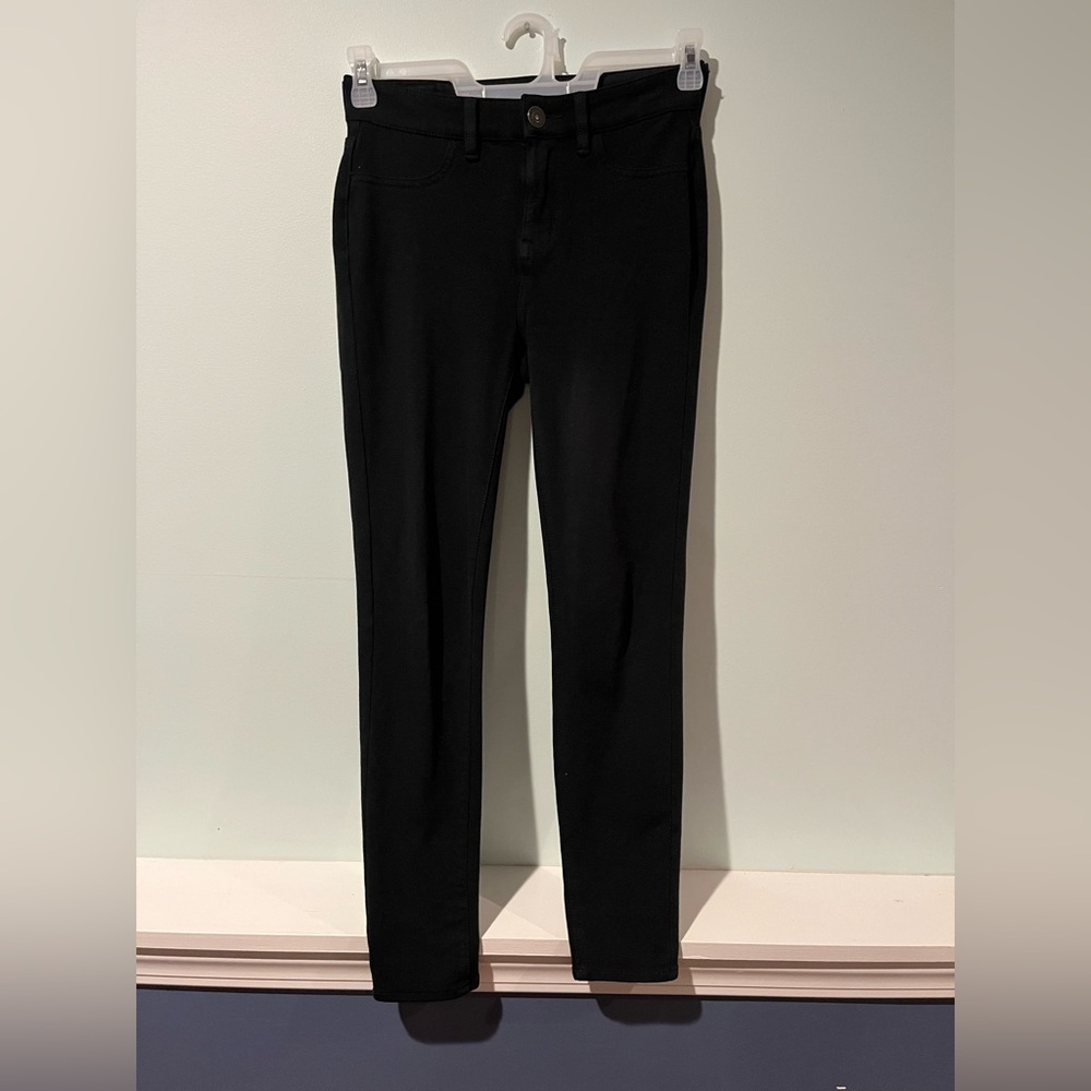 American Eagle Outfitters Women’s Next Level Stretch Black Jeans, Size 4